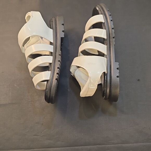 BRAND NEW MADDEN GIRL MULTI STRAP TODDLERS SANDAL - Picture 13 of 15